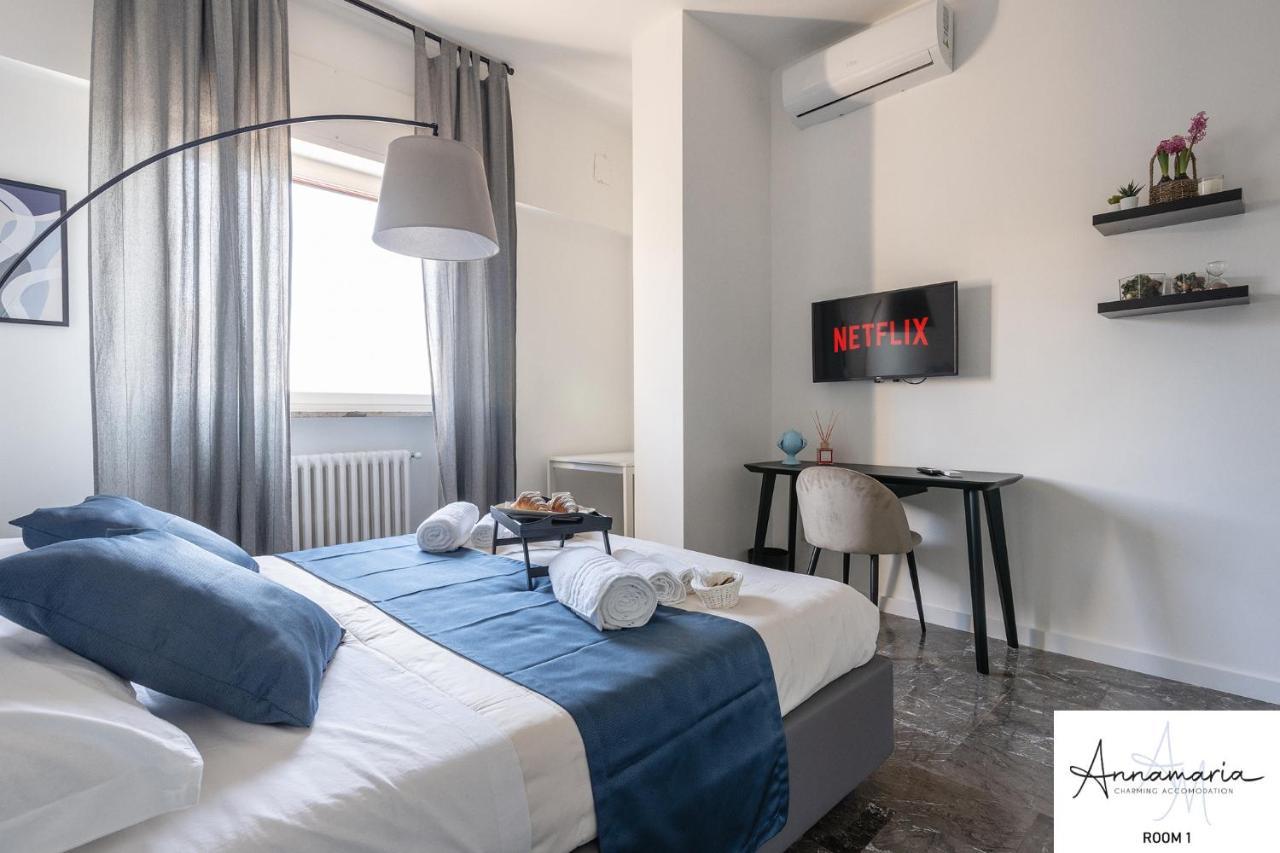 Annamaria - Central Station Charming Accommodation Бари Екстериор снимка