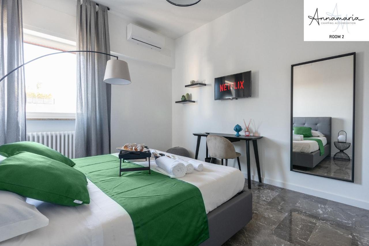 Annamaria - Central Station Charming Accommodation Бари Екстериор снимка