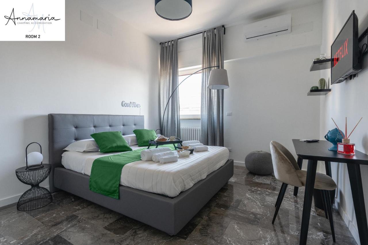 Annamaria - Central Station Charming Accommodation Бари Екстериор снимка